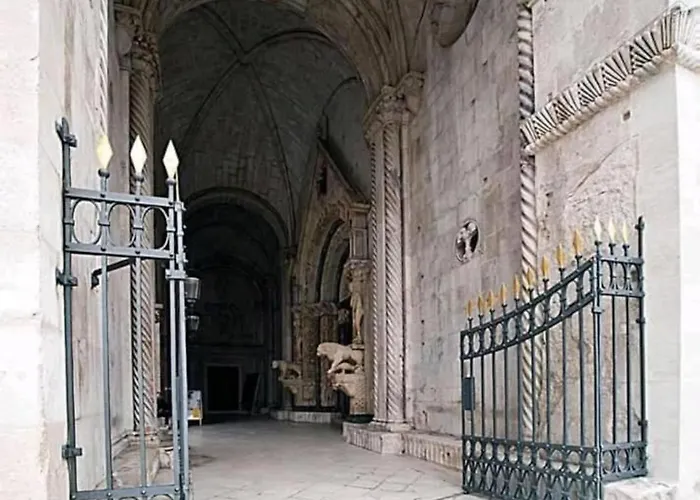 Appartement Remarkable 2-bed In Okrug Gornji